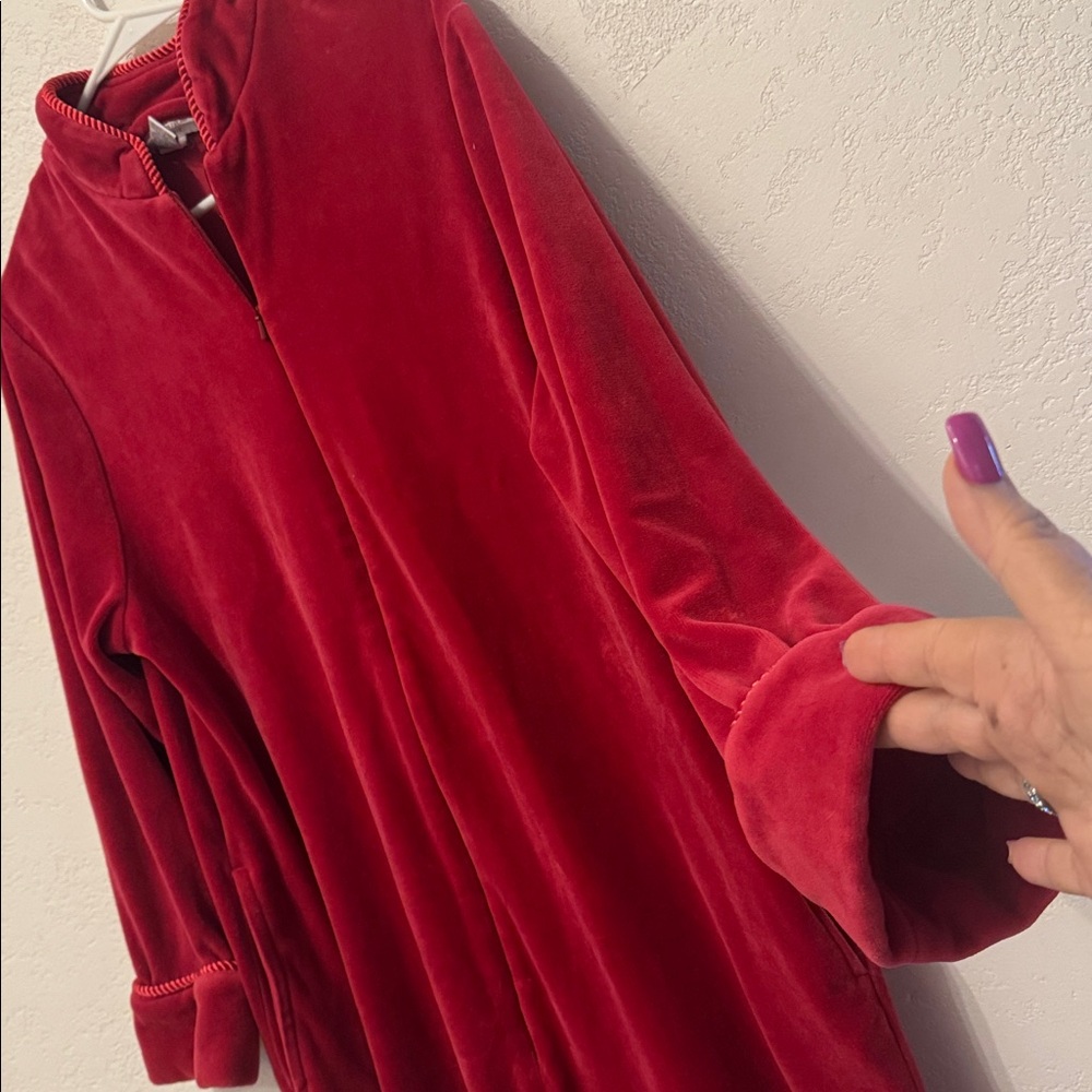 Nordstrom Rich Red Long Sleeve Velour Bathrobe - Picture 10 of 16